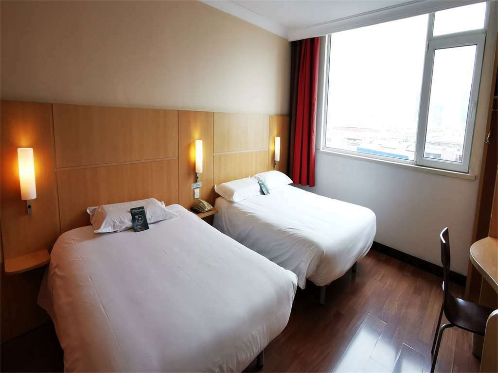 Hotel Ibis Tianjin Railway Station Zimmer foto